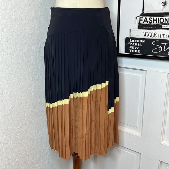 Marni 2012 Winter Edition Multicolor Pleated Silk Blend Midi Skirt Size 38/2US - Picture 3 of 10